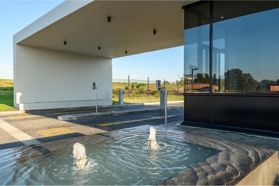 1 Bedroom Property for Sale in Summerstrand Eastern Cape